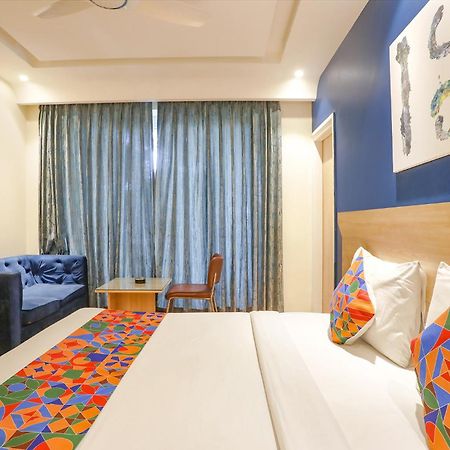Fabhotel Jhs Studio Gurgaon Bagian luar foto