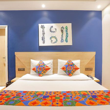 Fabhotel Jhs Studio Gurgaon Bagian luar foto