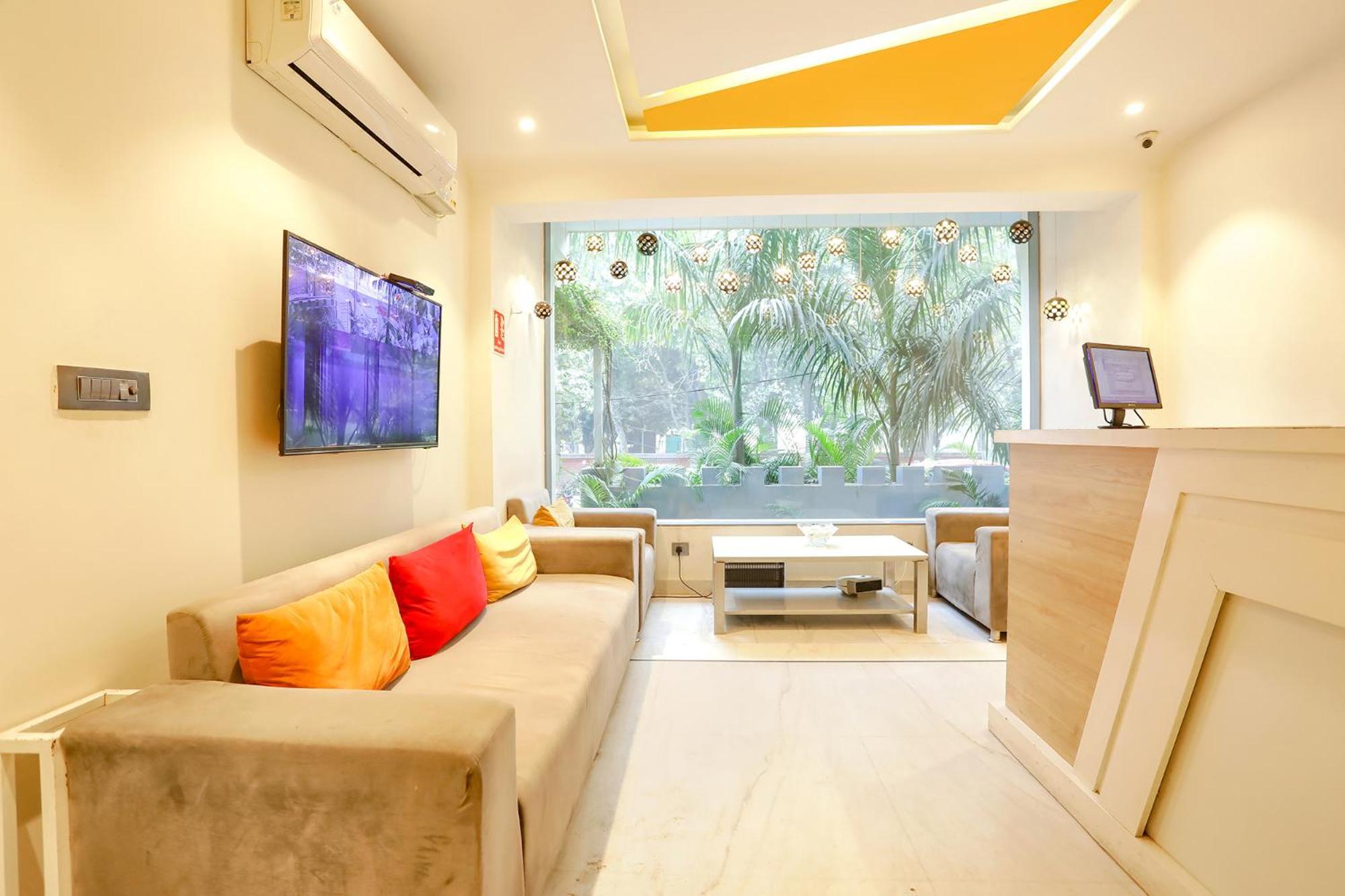 Fabhotel Jhs Studio Gurgaon Bagian luar foto