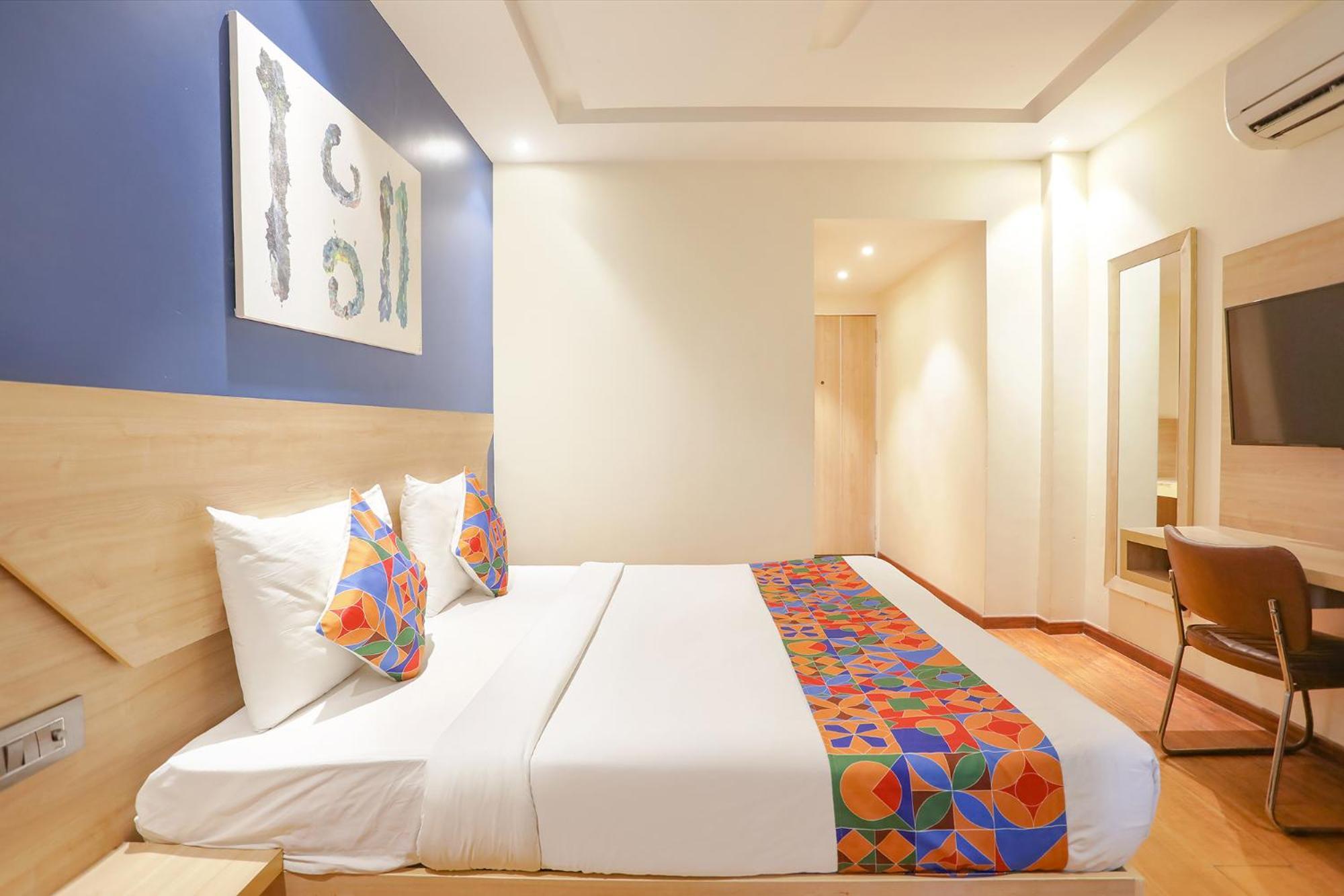 Fabhotel Jhs Studio Gurgaon Bagian luar foto