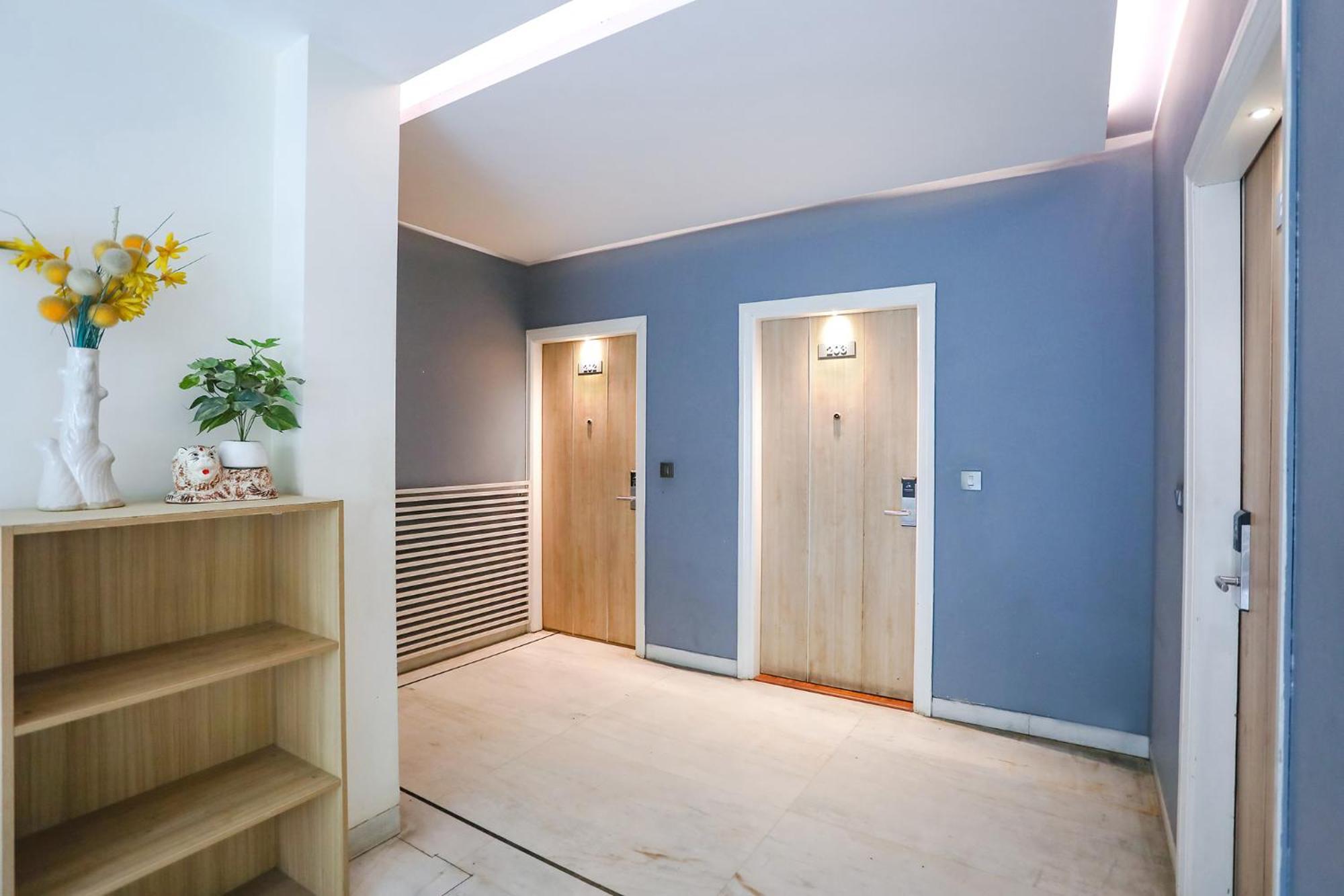 Fabhotel Jhs Studio Gurgaon Bagian luar foto